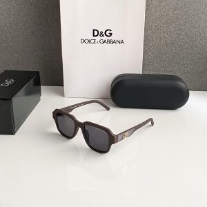 Dolce _ Gabbana  835