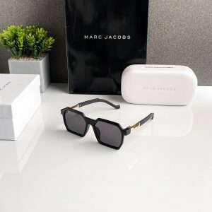 Marc Jacobs 8779