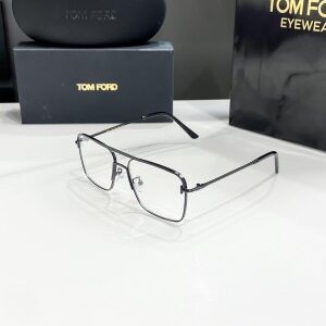 Tomford black frem 2353