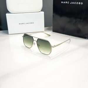 Marc Jacobs  Green squre 5062