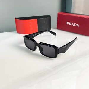 Prada_black_6100