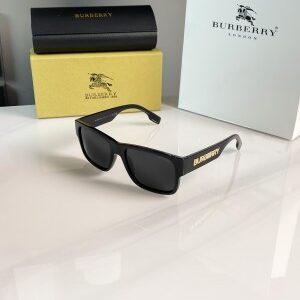 Burberry_blk_gold_69019
