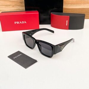 Prada_ranveer_6092