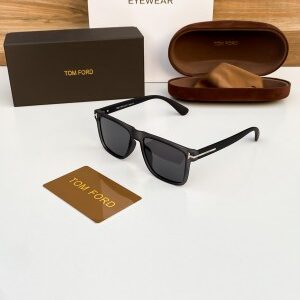 Tomford grey black 553
