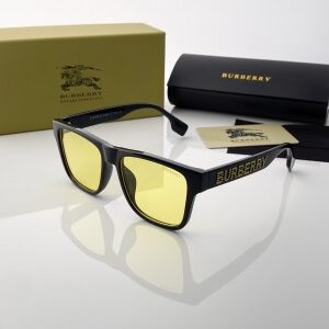 Burberry_yellow_candy_4358