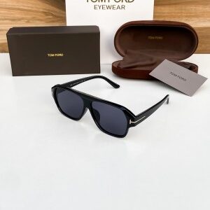 Tomford black 6033